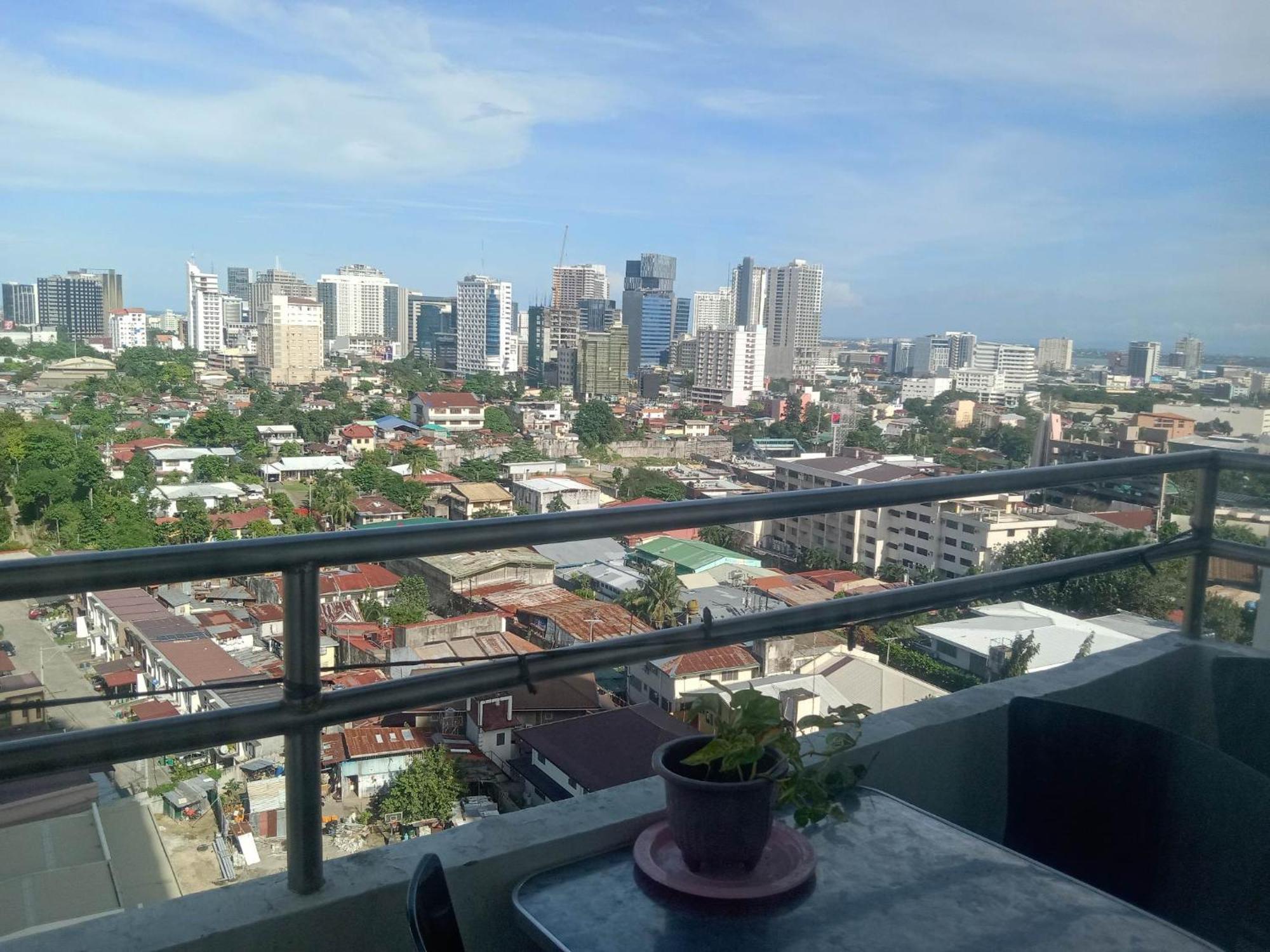 Obaid Condotels Cebu Bagian luar foto