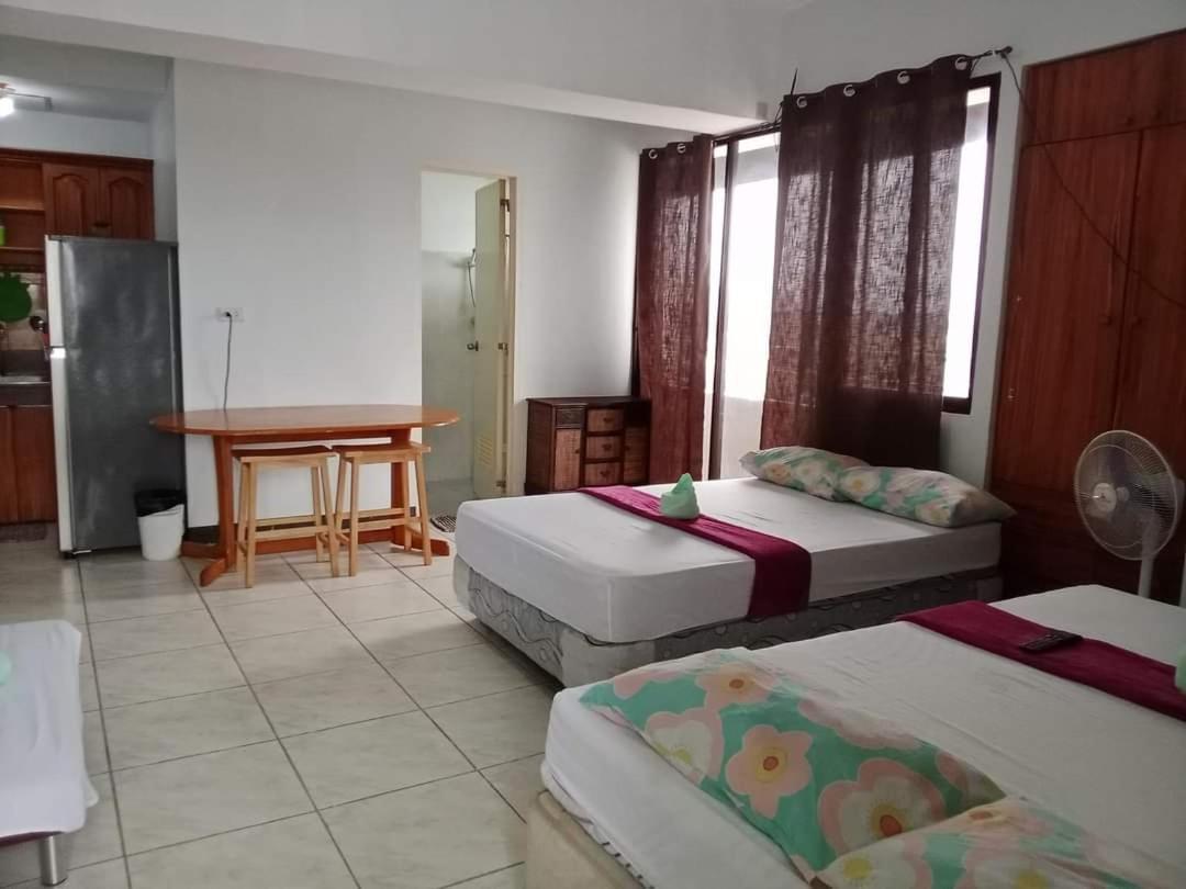 Obaid Condotels Cebu Bagian luar foto