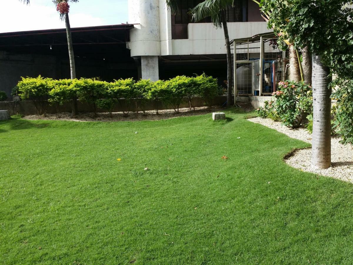 Obaid Condotels Cebu Bagian luar foto